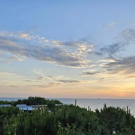 Mia Luxury * Golem (Tirana)