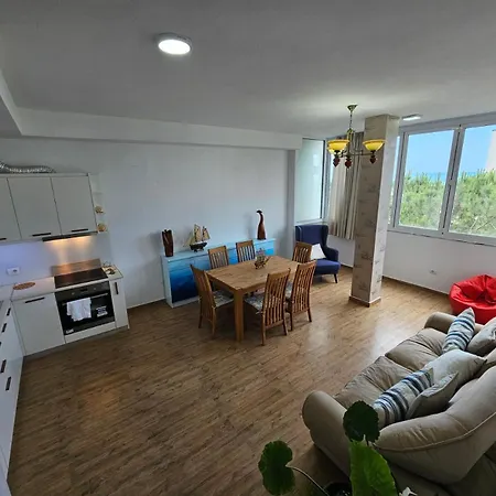 Mia Luxury Golem (Tirana)