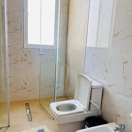 Mia Luxury Golem (Tirana)